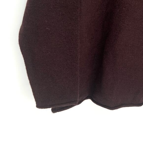 H&M women’s oversized V neck sweater - Picture 4 of 8